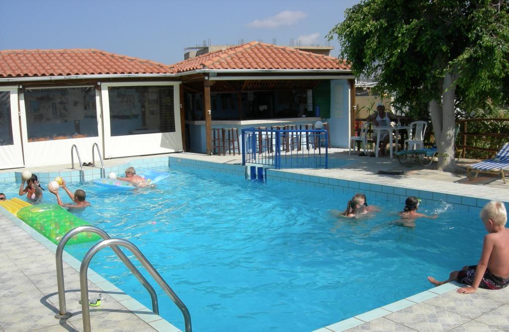 Alex Home Apartments Hersonissos  Exterior foto